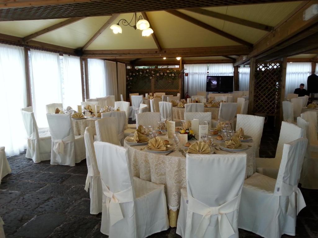 Ai Vecchi Crateri Guest House Sant'Alfio ภายนอก รูปภาพ
